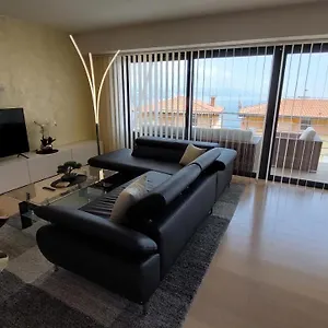 Leona, Apartment Opatija